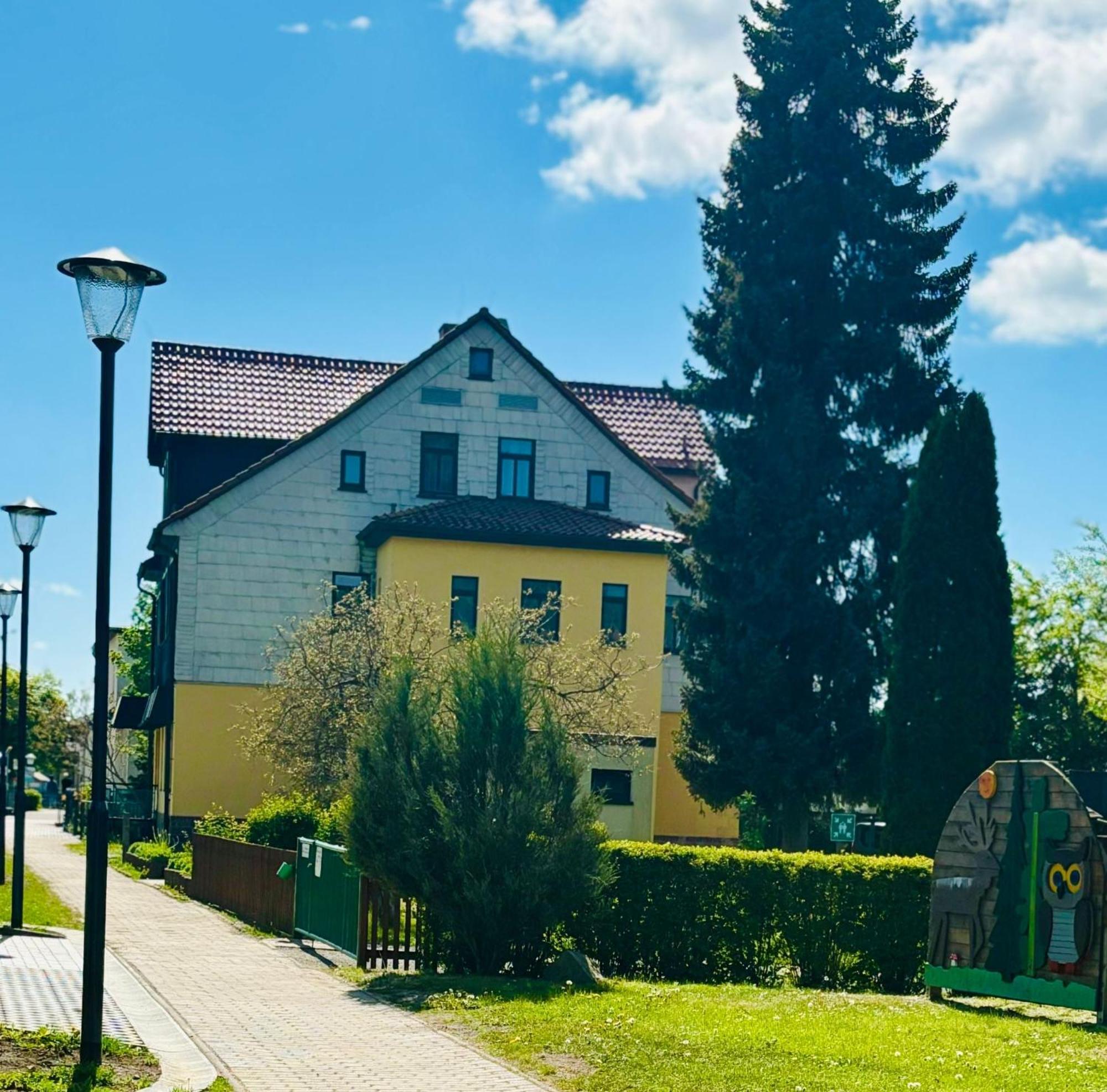 Themenhotel Rehlein Thale Bagian luar foto